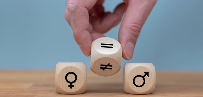 Hombre igual a mujer